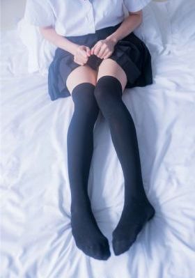 这个世界漏洞百出_1080免费在线播放