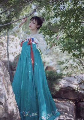 没落贵族の琉璃樱花翻译_剧情片全集免费播放