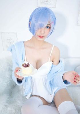 看逼逼_剧情片高清免费观看